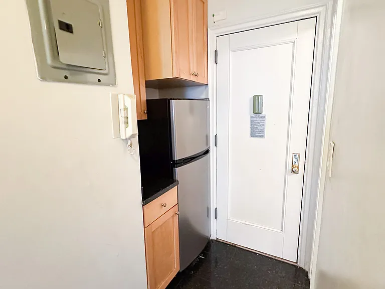 152 E 84th St #5K — Photo 6