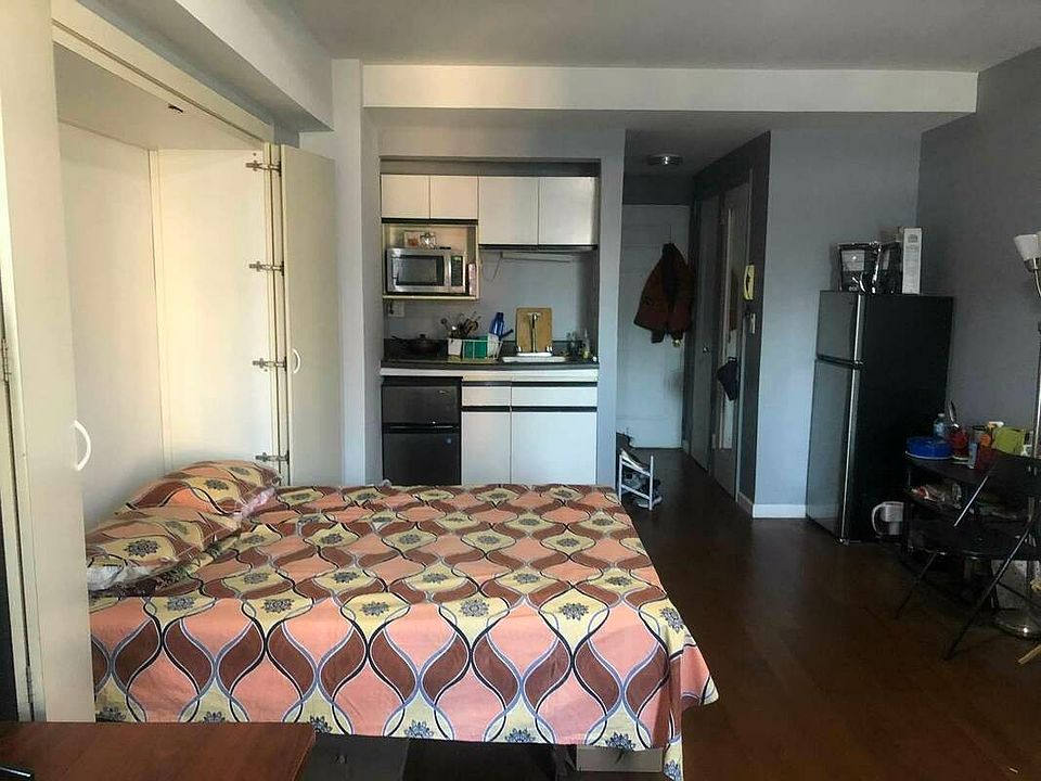 1st image of 320 E 42nd St APT 2207