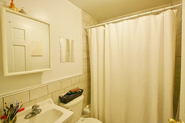 Rented by R New York | media 7