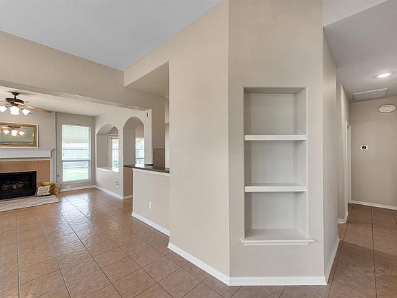 4th image of 1706 Pepper Hill Ln