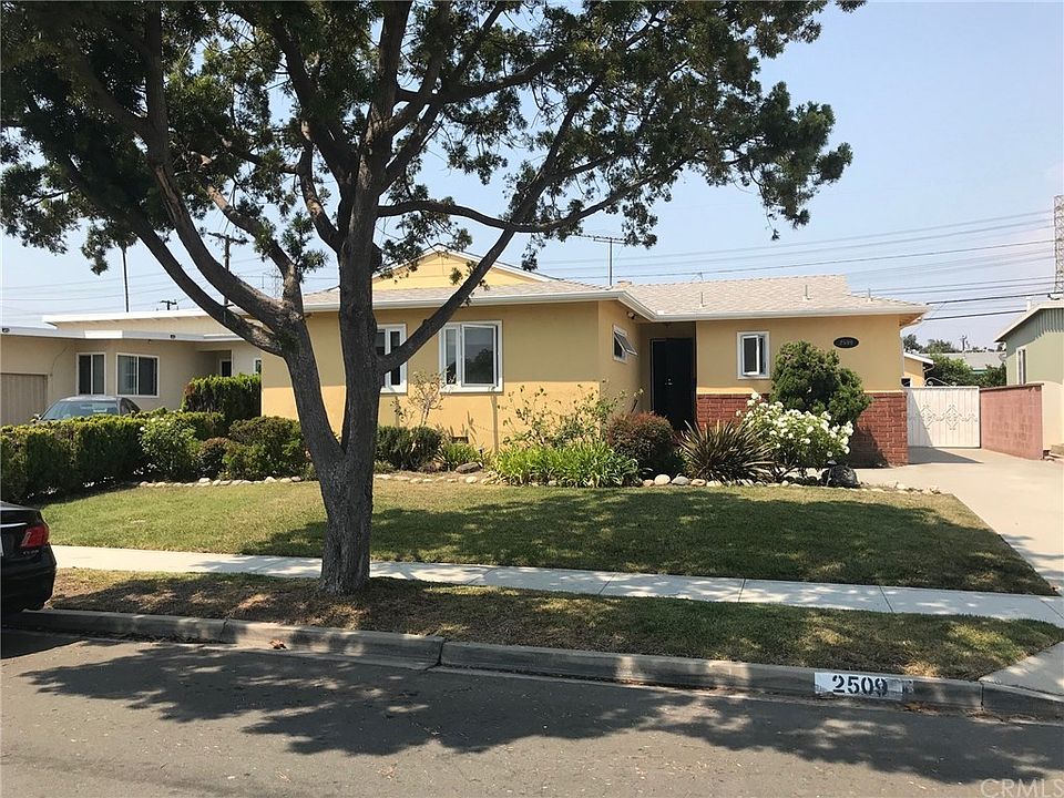 1st image of 2509 W 178th St