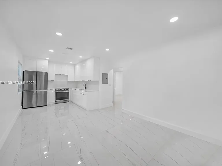 5509 NW 5th Ct #5511 — Photo 6