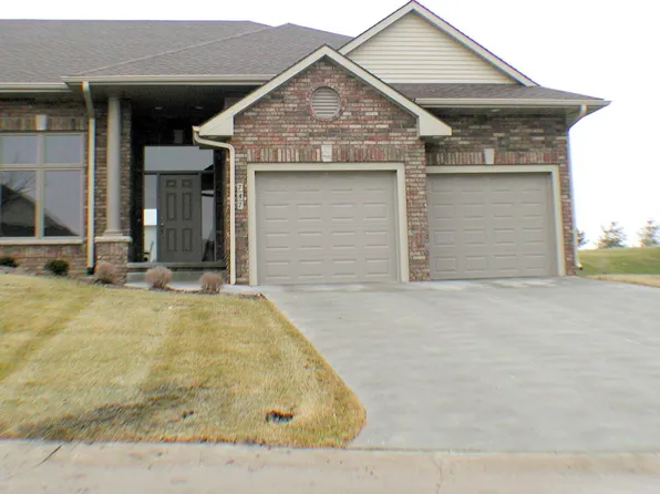787 Glen Oaks Ter, West Des Moines, IA 50266