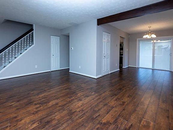 3rd image of 3500 Warwick Dr APT 35