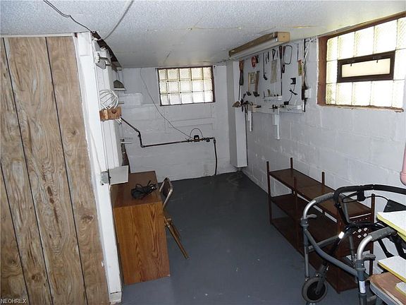 3rd image of 12813 Christine Ave
