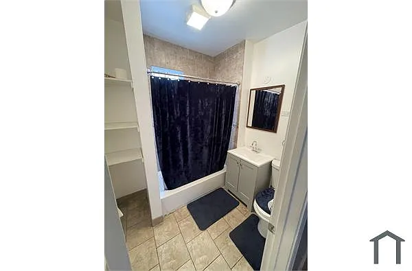 Building Photo - 9810 S Avenue J #1