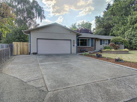 3rd image of 4809 NE 26th Ave