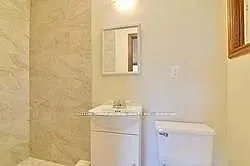 7887 Dufferin St — Photo 4
