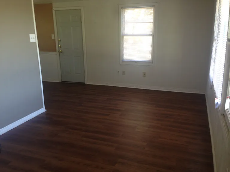 5565 Fowler Dr — Photo 1