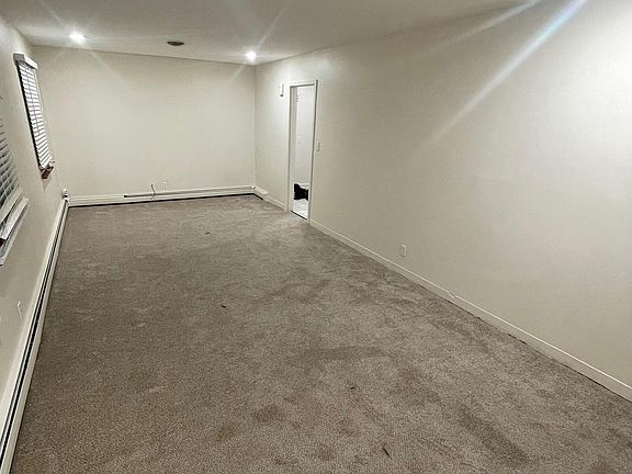 4th image of 449 Campus Dr