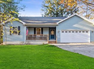 9689 Berrien St, Union Pier, MI 49129