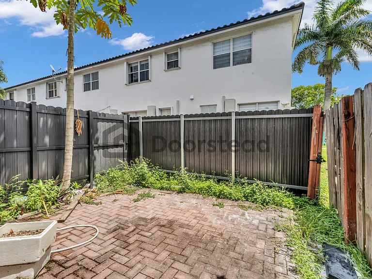 5610 NW 107th Ave #1314 — Photo 39