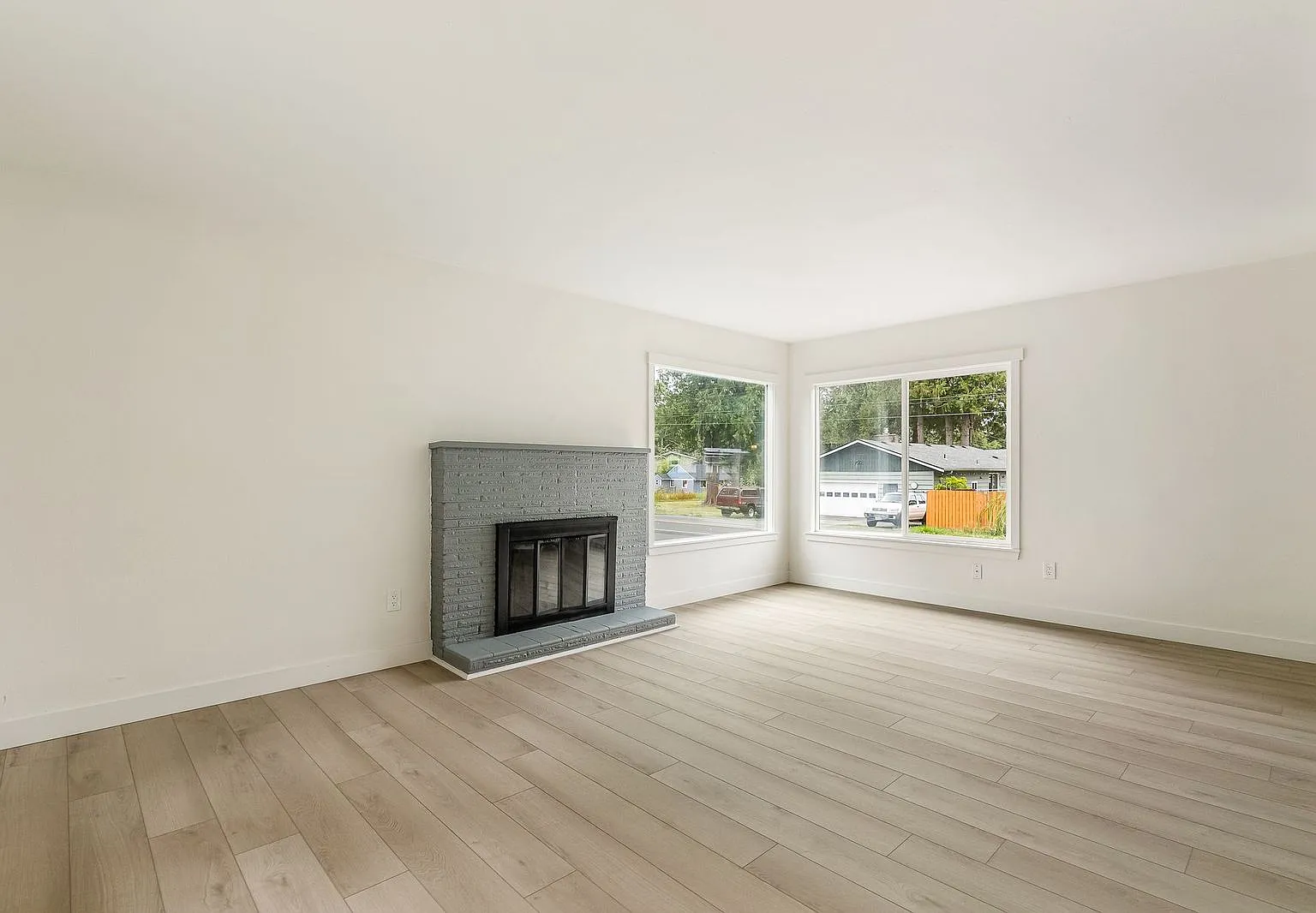 2 bed, $1,795 — Photo 2