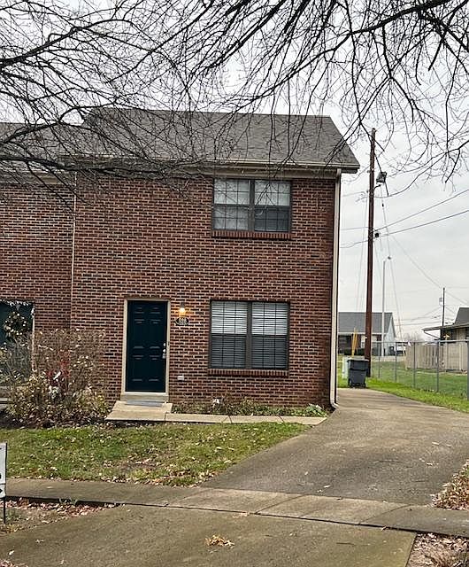 1st image of 528 Deaton Pl #528