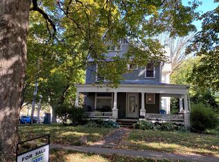 608 W Main St #1, Urbana, IL 61801