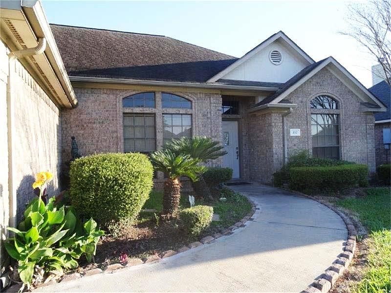 1st image of 102 Warbler Ct