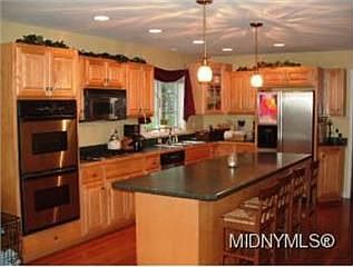 4th image of 26 Oakwood Dr