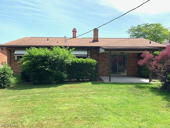 3rd image of 6282 Jamestown Dr