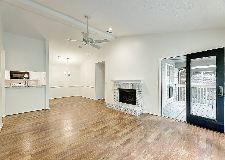 529 Warm Springs Cir