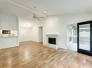 529 Warm Springs Cir, Roswell, GA 30075
