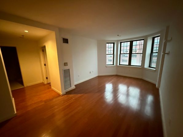 534 Commonwealth Ave APT 6B