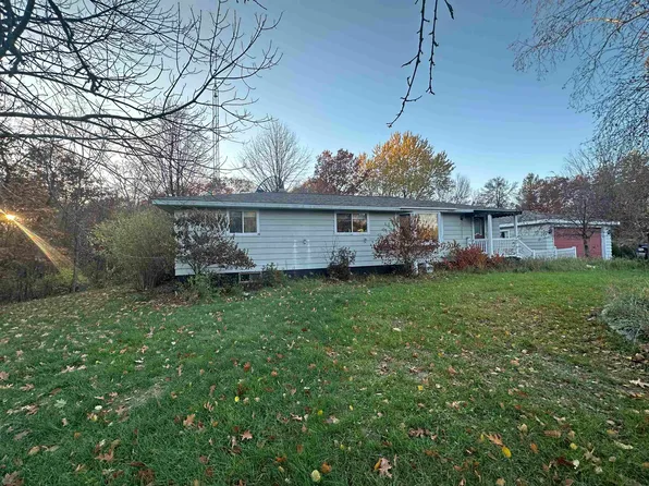 N3965 4th Ln, Oxford, WI 53952
