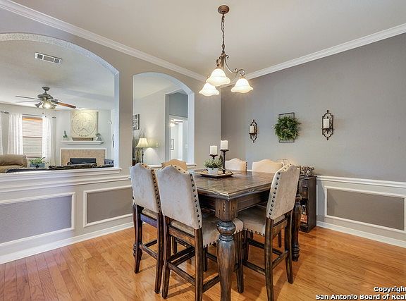 5th image of 2042 Belvedere Ct