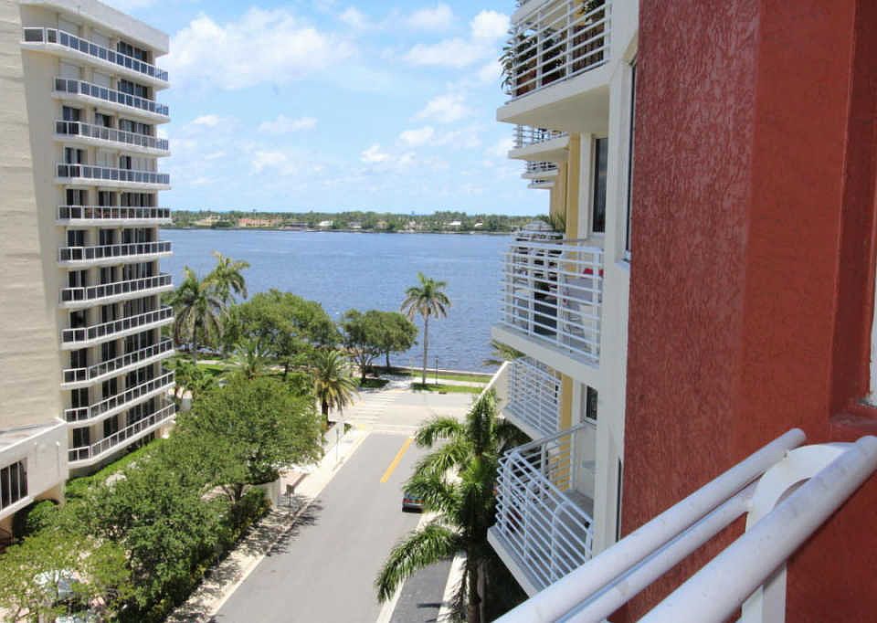 1st image of 1551 N Flagler Dr APT 706