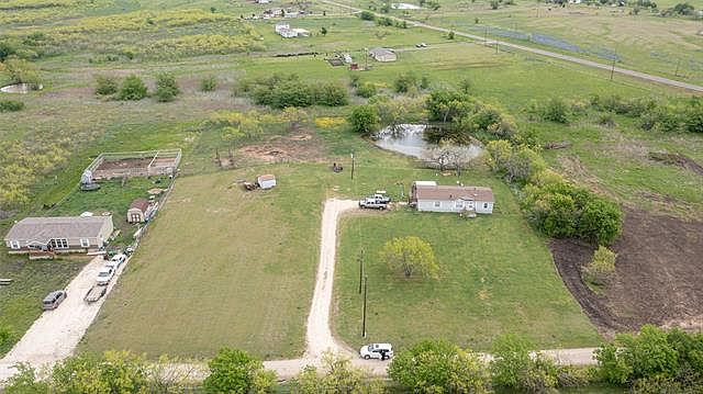 1st image of 3194 County Road 200