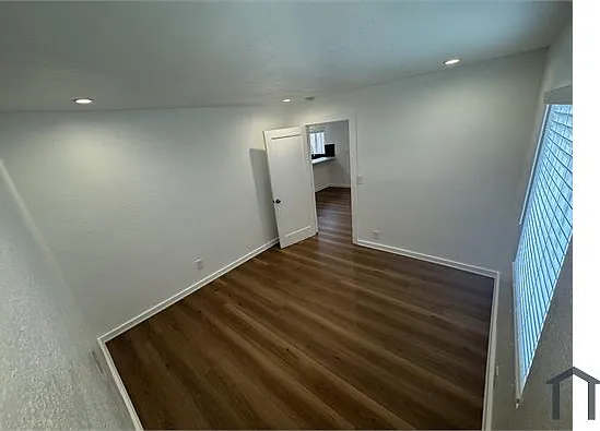 2623 Barranca St — Photo 10