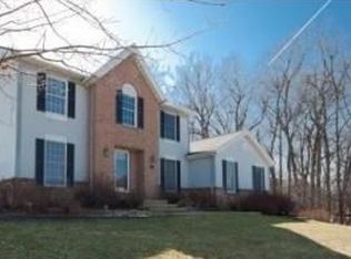 311 Hunters Ridge Dr, Saline, MI 48176