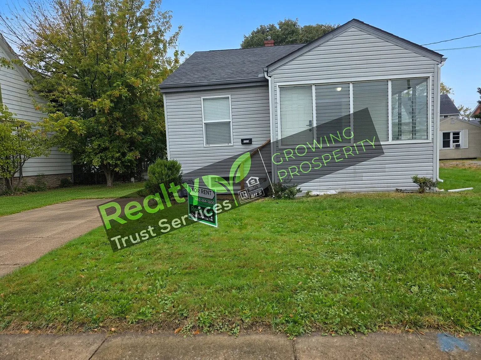 1310 North Leavitt Road Lorain OH 44052 - 1310 North Leavitt Road — Photo 1