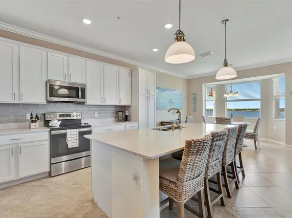 1020 Tidewater Shores Loop #405, Bradenton, FL 34208