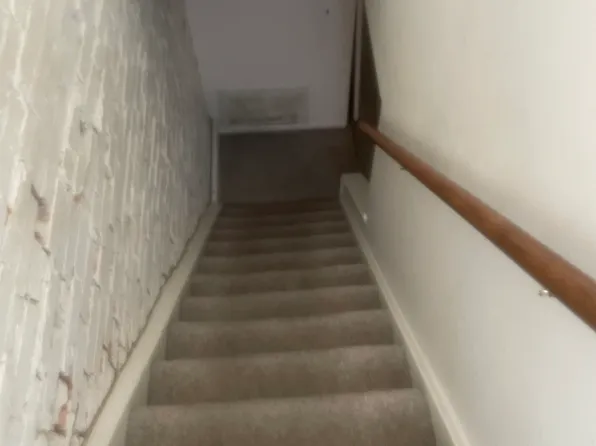 717 W 10th St APT 2, Wilmington, DE 19801