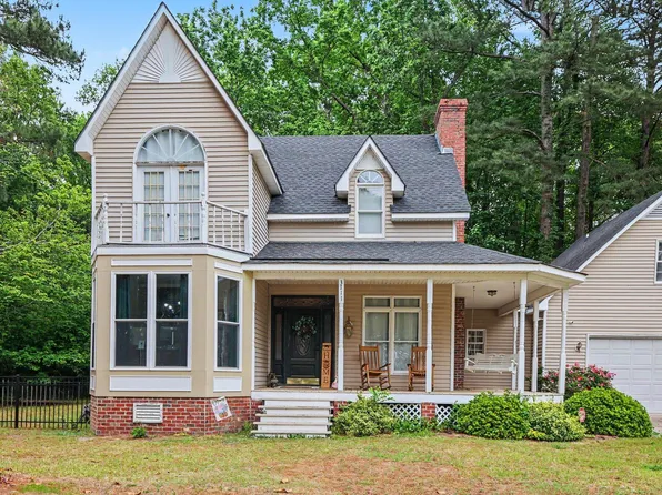 3711 Creekside Cir N, Wilson, NC 27896