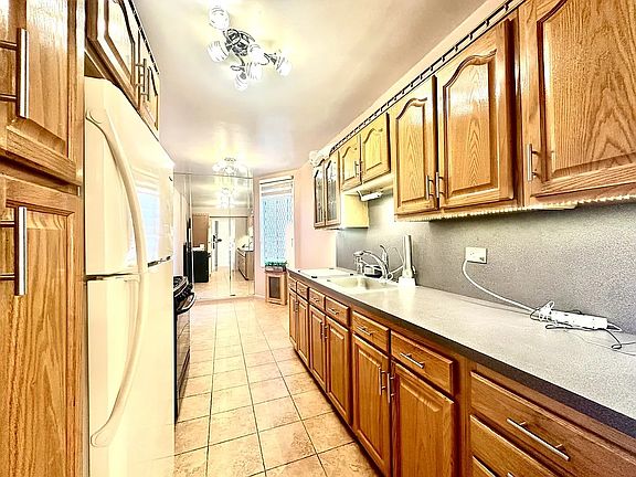 3rd image of 2260 Benson Ave #G3