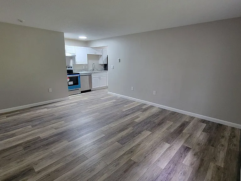 162 Columbus St #1 — Photo 4