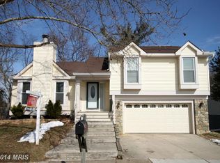 10962 Adare Dr, Fairfax, VA 22032