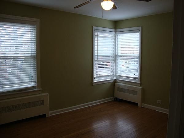 2nd image of 1530 N Harlem Ave APT 1S