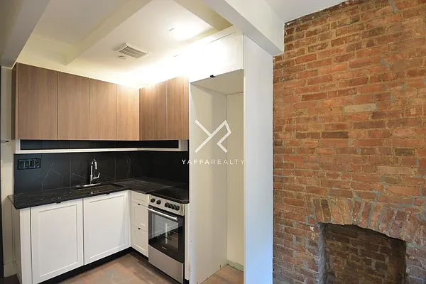 Rented by Yaffa Realty LLC | media 39