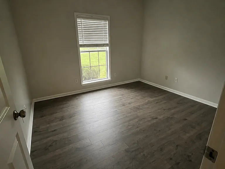 201 Fountain Crest Dr — Photo 22