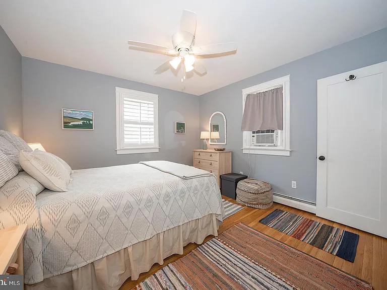 533 Monument Ave — Photo 18