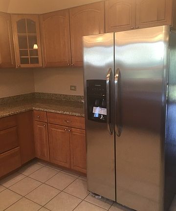 4th image of 1100 Cambridge Ave