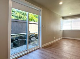 6314 34th Ave SW, Seattle, WA