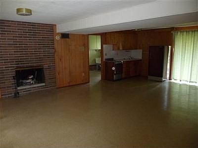 3rd image of 18117 1st Ave NW