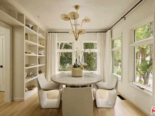 10660 Somma Way, Los Angeles, CA 90077