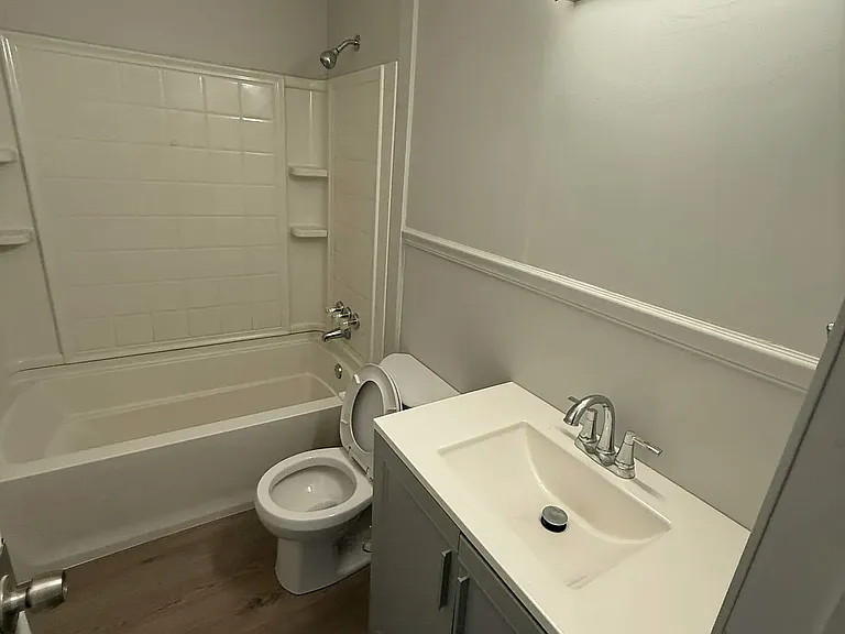 4426 Desoto St — Photo 13
