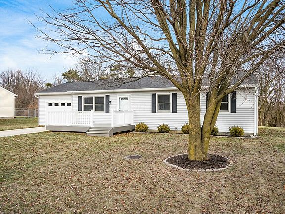 3rd image of 14204 Pleasant Ridge Dr