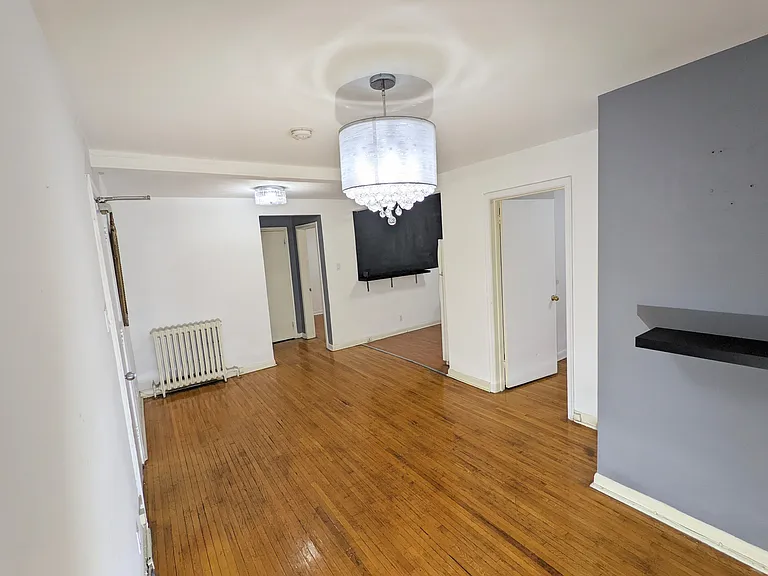 1476 Eglinton Ave W #2 — Photo 1