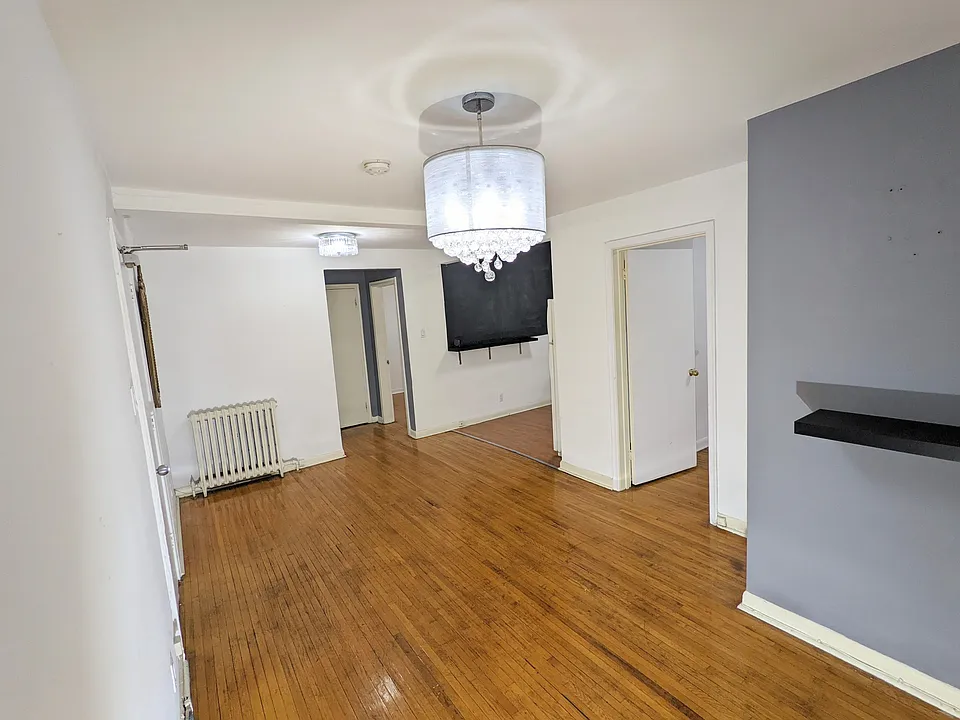 1476 Eglinton Ave W #2